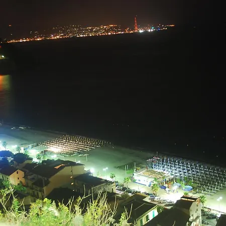 Chianalea - * Scilla